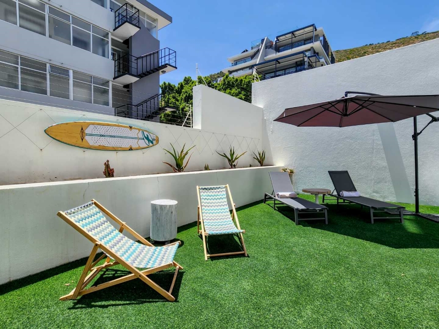 2 Bedroom Property for Sale in Sea Point Western Cape